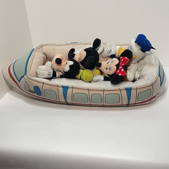 Walt Disney World Monorail Set! (Mickey,Minnie,Donald,Goofy!) - Picture 11 of 12